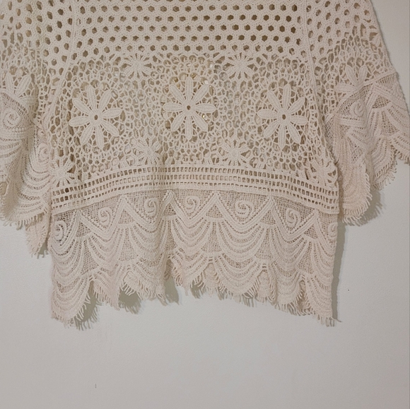 Crochet crop top Small - Picture 2 of 3